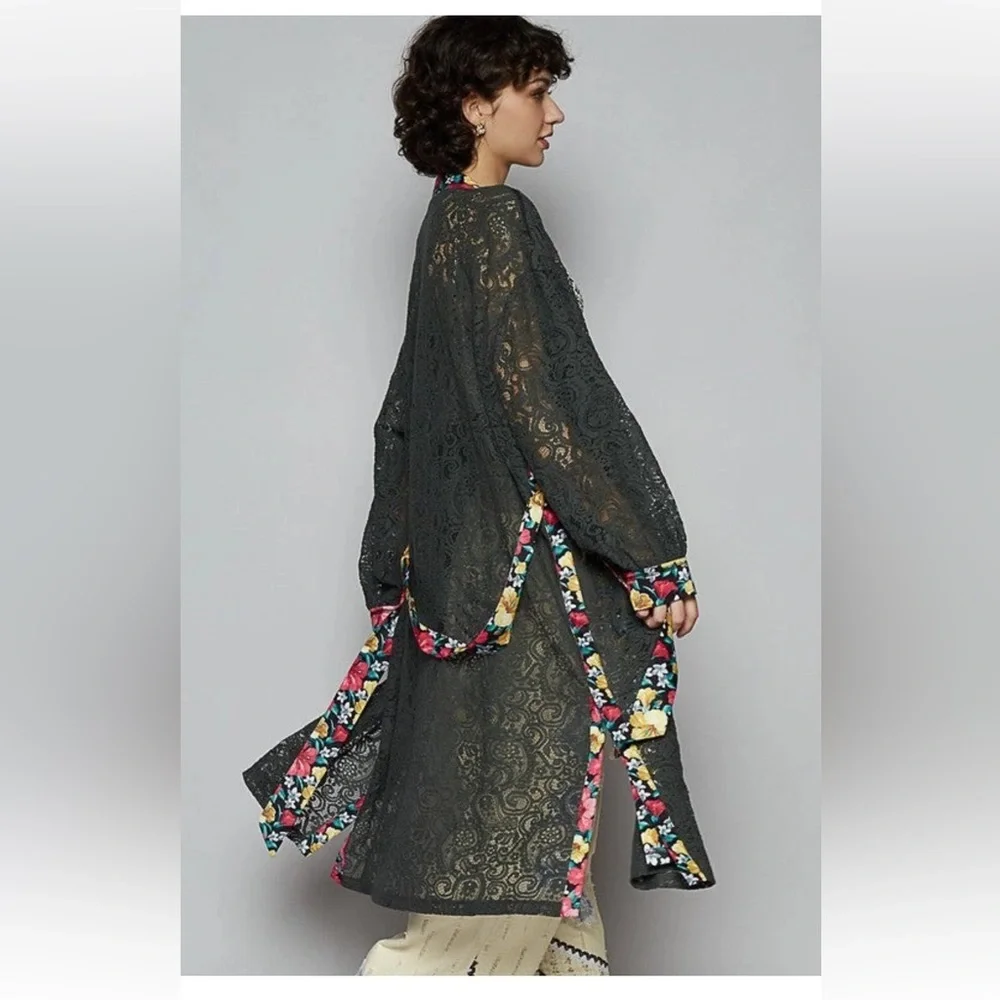 POL Charcoal Lace/Floral Belted Cardigan - Picture 3 of 5